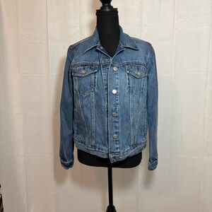 PREOWNED - GAP Denim Jacket with Brass Button